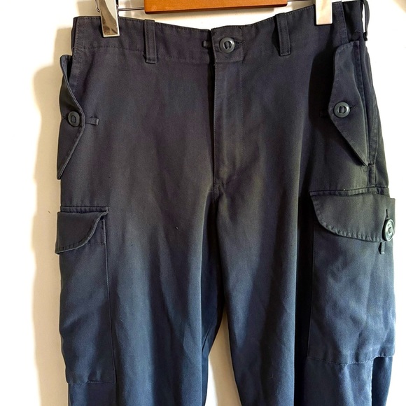 Grey Authentic Army Utility Cargo Pants – Y2K Military Workwear (Fits Small) - Picture 4 of 7